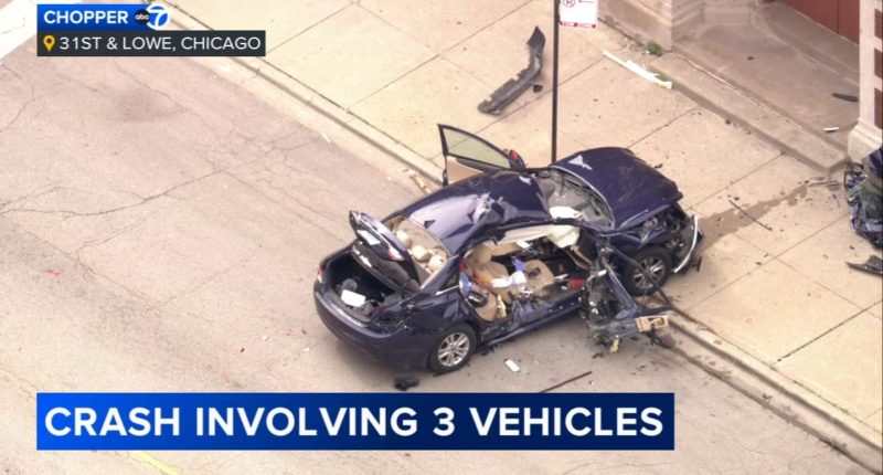 3 injured, 2 in custody in serious car crash in 600-block of West 31st Street in Bridgeport, Chicago Police Department says
