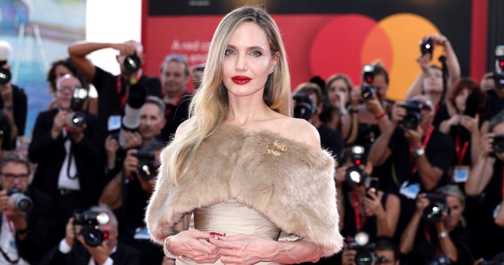 Angelina Jolie Opting for 'Laser Treatments' to Combat Facial Aging