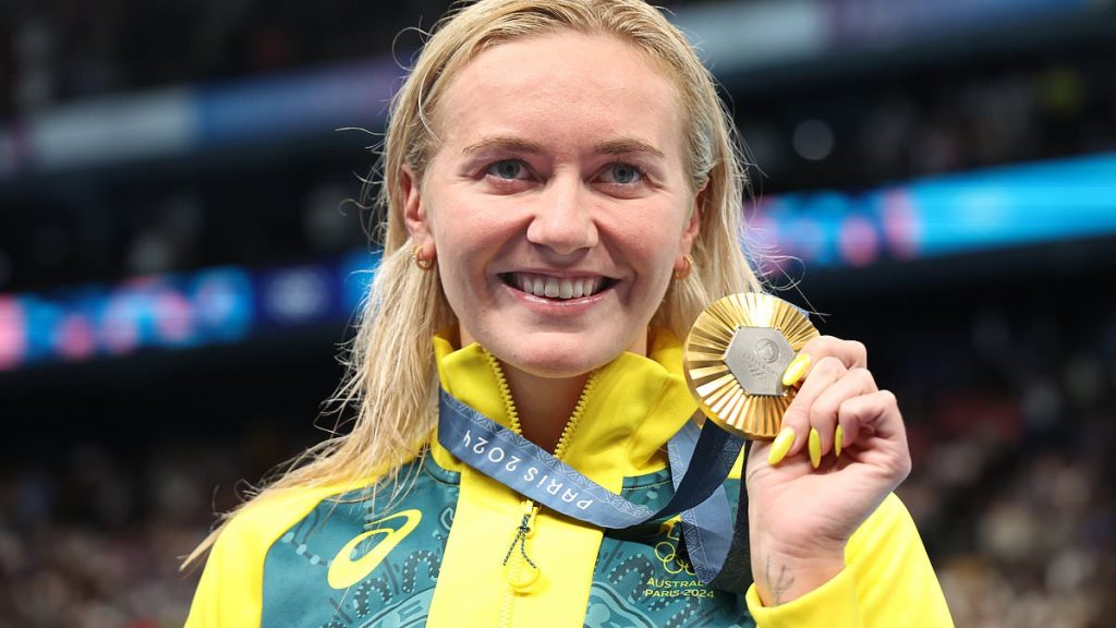 Aussie swimming champion Ariarne Titmus makes HUGE call on her swimming future as young rival smashes her world record