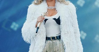 Beyoncé Avoids Falling From Flying Car Due to Prop Malfunction