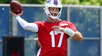 Bills quarterback Josh Allen shows off new ring following marriage to actor Hailee Steinfeld
