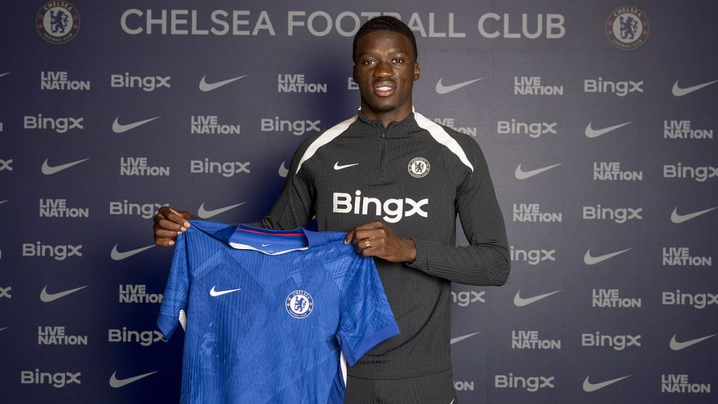 Chelsea's newest recruit Mamadou Sarr reveals the Premier League star he hopes to emulate - as French wonderkid insists he can become a starter at Stamford Bridge