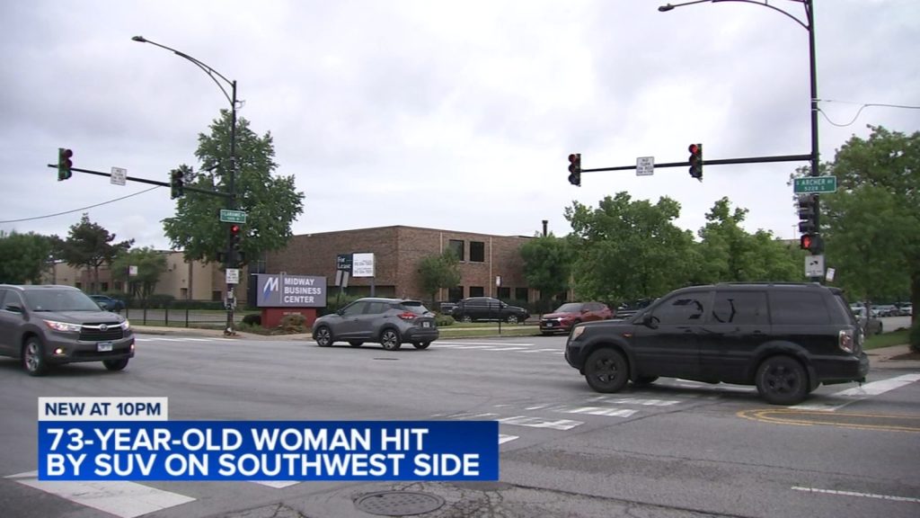 Chicago crash: Elderly pedestrian struck, injured at South Archer Avenue, South Laramie Avenue on SW Side, police say