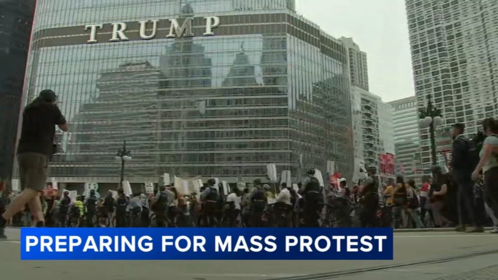 Chicago, suburbs protests Saturday: 'No Kings' rallies against ICE raids, Trump administration expected to draw thousands | LIST