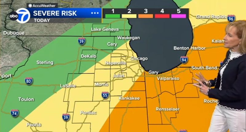 Chicago weather: forecast Chance for strong storms across area Wednesday
