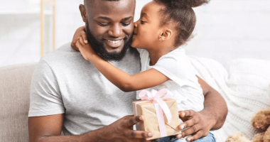 Dads can get paid time for Father's Day