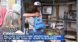 Edison Park, Chicago news: Kaage Newsstand closing after 82 years at Oliphant and North Northwest Highway; Mike Kaage retires