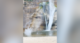 Falling rocks barely miss visitors at national monument