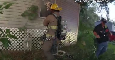 Firefighters rescue people from possible arson in Putnam County