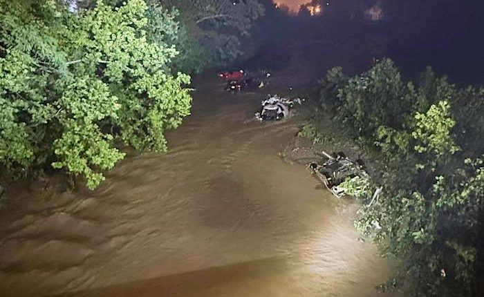 Flash flooding kills 5 in West Virginia, rescue teams searching for missing people