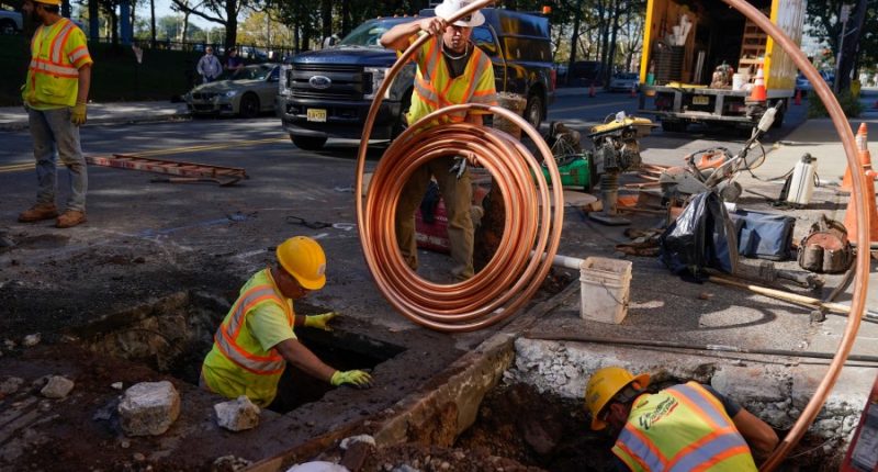 Flint's still-unfinished lead pipe replacement serves as cautionary tale to other cities