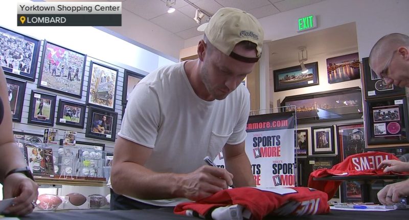 Former Chicago Blackhawks star Jonathan Toews signs autographs at Lombard Yorktown Shopping Center amid NHL comeback journey