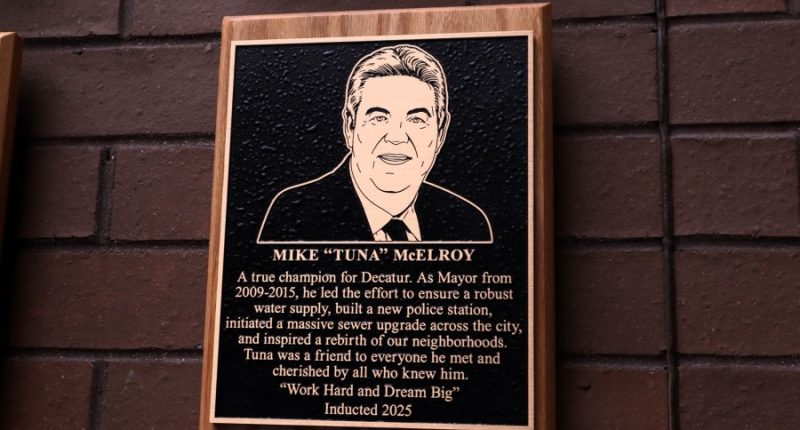Former Decatur Mayor inducted into city's Hall of Fame