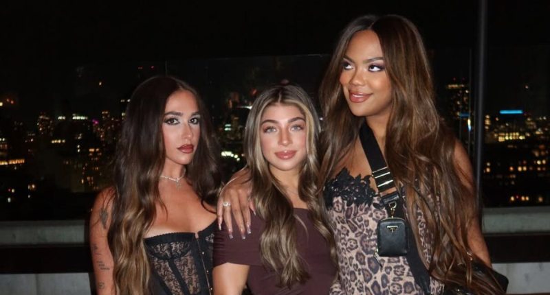 Gia Giudice Slams Nepo Baby Critic, Talks Riley Drama & Ariana