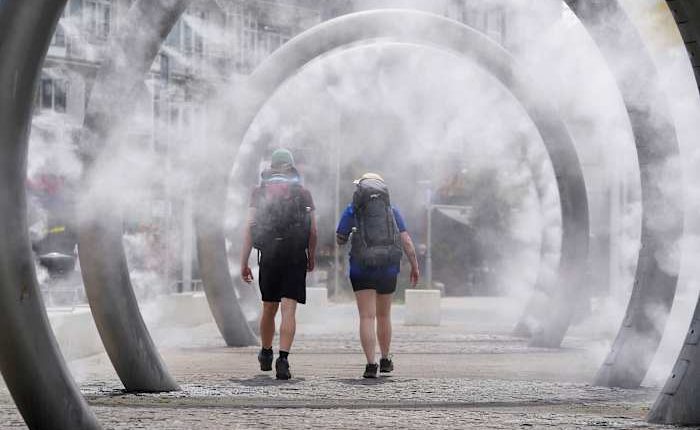 Health officials issue warnings as UK bakes in the first heat wave of 2025