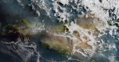 T﻿he eruption of Indonesia's Lewotobi Laki-Laki was seen from space, with plumes of smoke and ash being thrown into the atmosphere.