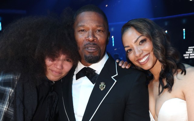 JAMIE FOXX BRINGS HIS DAUGHTERS TO TEARS AS HE GIVES MOVING SPEECH AT BET AWARDS