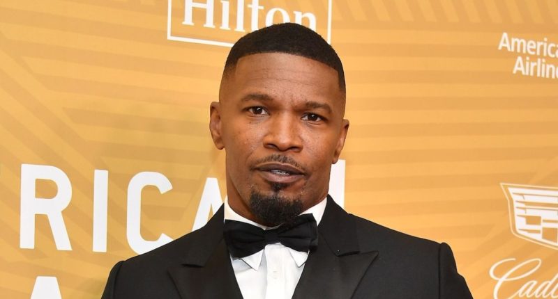 Jamie Foxx Recalls His Stroke in Emotional BET Awards Speech 