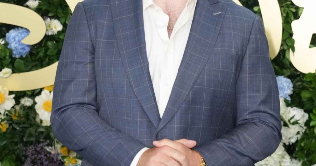 Jason Kelce Strips Down to American Flag Speedo