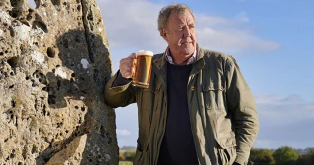 Jeremy Clarkson's advice to fans struggling to get table at his busy pub