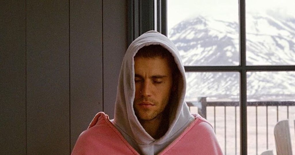 Justin Bieber shares cryptic post saying he's a 'dad not to be f--ked with'