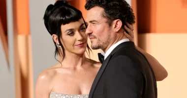Katy Perry Fans Slam ‘Aggravating’ Hypocrite Orlando Bloom for Attending Jeff Bezos' Wedding