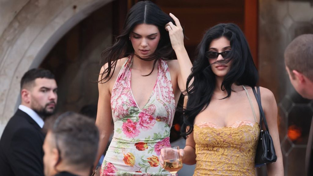 Kylie Jenner and sister Kendall stun at Jeff Bezos' wedding