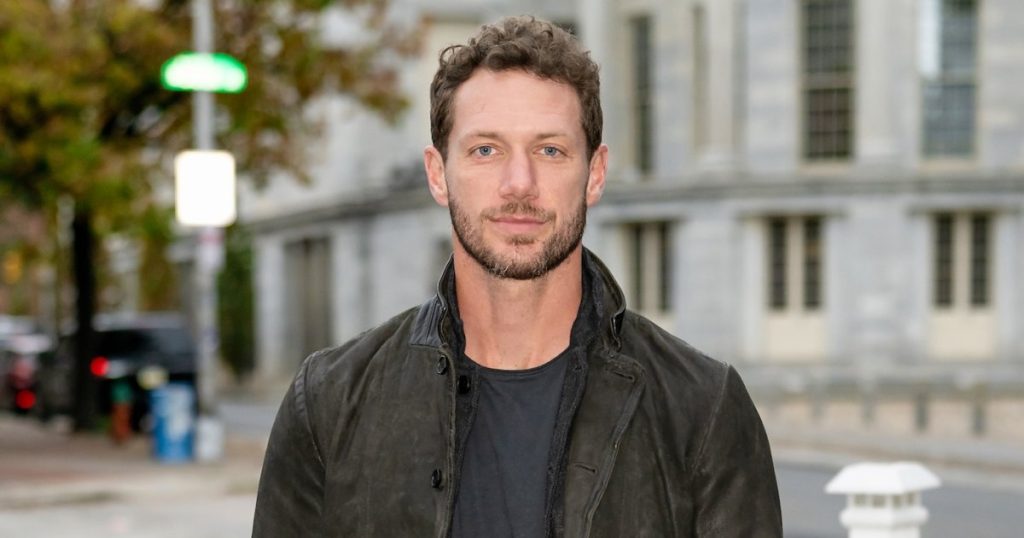 Late 'GH' Actor Johnny Wactor’s Mom Demands Apple Open His Devices