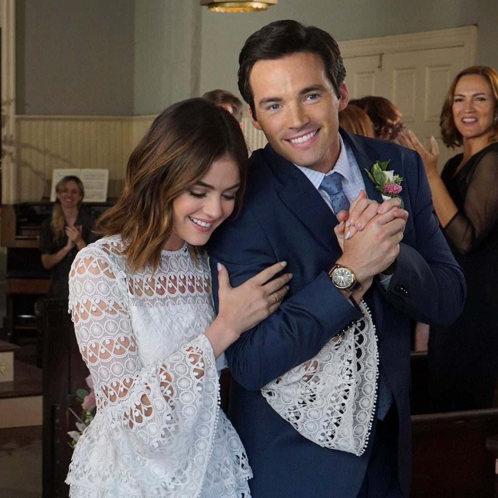 Lucy Hale and Ian Harding “Stand Behind” Pretty Little Liars Age Gap
