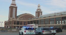 Man dead after argument, stabbing at Chicago's Navy Pier
