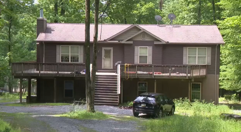 Man shot roommate with AR-15 after argument: Police