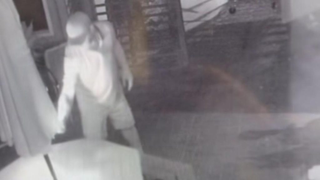 Man starts fire at Sliders in Fernandina Beach