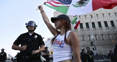More Americans favor pathway to legal status for most migrants in US: Survey