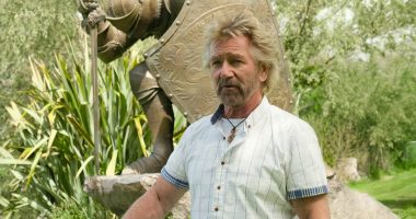Noel Edmonds' new series is compared to a 'mockumentary' as viewers vow to watch 'every week' - while TV star details money woes from £15million New Zealand estate