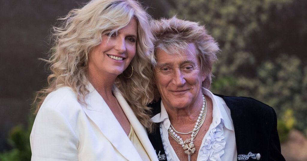 Penny Lancaster can't resist teasing Rod Stewart during Glastonbury rehearsal