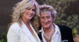 Penny Lancaster can't resist teasing Rod Stewart during Glastonbury rehearsal