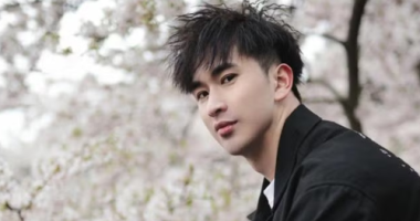 Zhenhao Zou