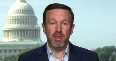 Sen. Chris Murphy says it's 'clear' Trump's strikes on Iran are 'illegal'