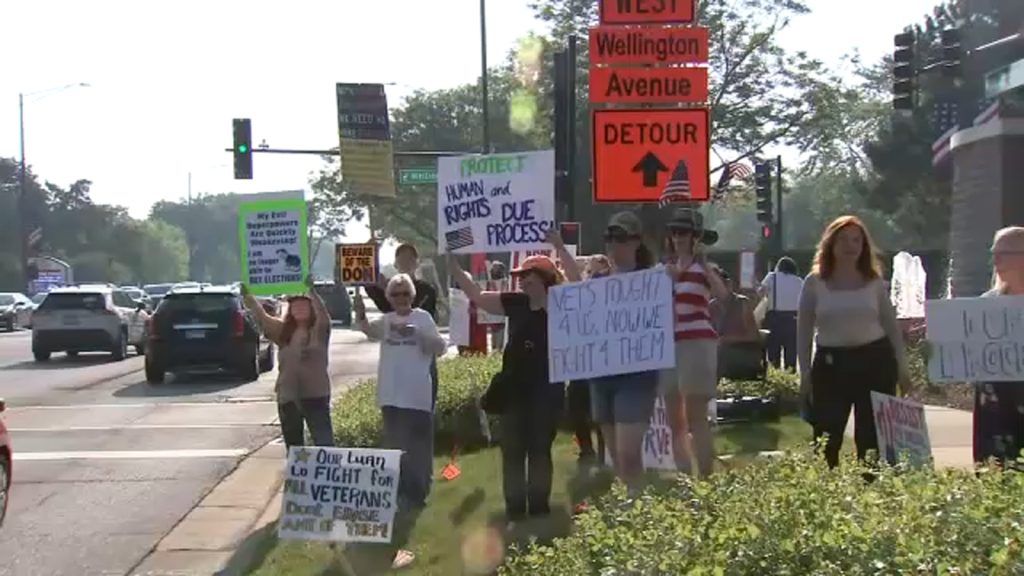 Several detained in Homeland Security operation at Accelerated Global Operations, SpeedX warehouse on Busse Road: witnesses