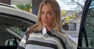 Showing Matt Zukowski what he's missing! Tammy Hembrow shows off her incredible figure in a mini skirt as she jets off to New Zealand after announcing split