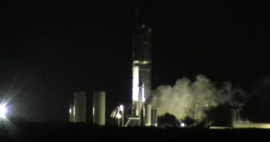 SpaceX Starship bursts into gigantic ball of flames after explosion at test site in Texas