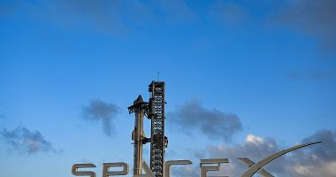SpaceX starship explodes in gigantic fireball in Texas