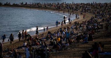 Spaniards packing water pistols blame impact of mass tourism for housing crunch