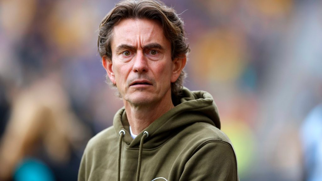 Tottenham threaten to hijack Man United transfer immediately after Thomas Frank appointment