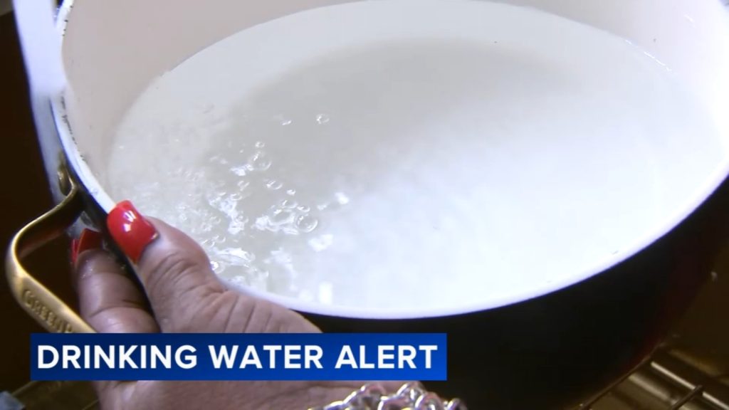 University Park water: Mayor Jospeh Roudez III wants to buy rights back from Aqua Illinois after high nitrate levels detected