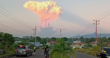 Volcanic eruption in Indonesia forces evacuations and flight cancelations