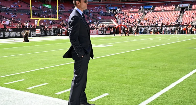 Who is Tom Brady Dating Right Now?