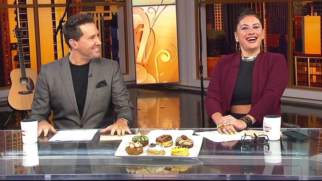 'Windy City Weekend': Media personality Angi Taylor co-hosts, comedian Brian Babylon talks fashion events, The Shades perform