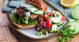 10 Healthiest Restaurant Burgers in America