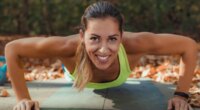 woman doing pushups, high-intensity interval training